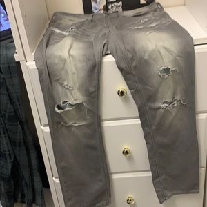 Men’s gray jeans